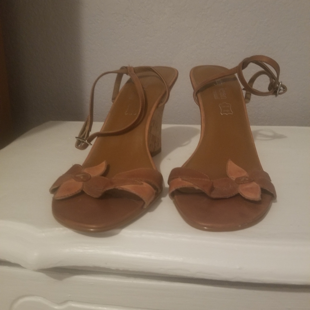 Brown wedge sandal